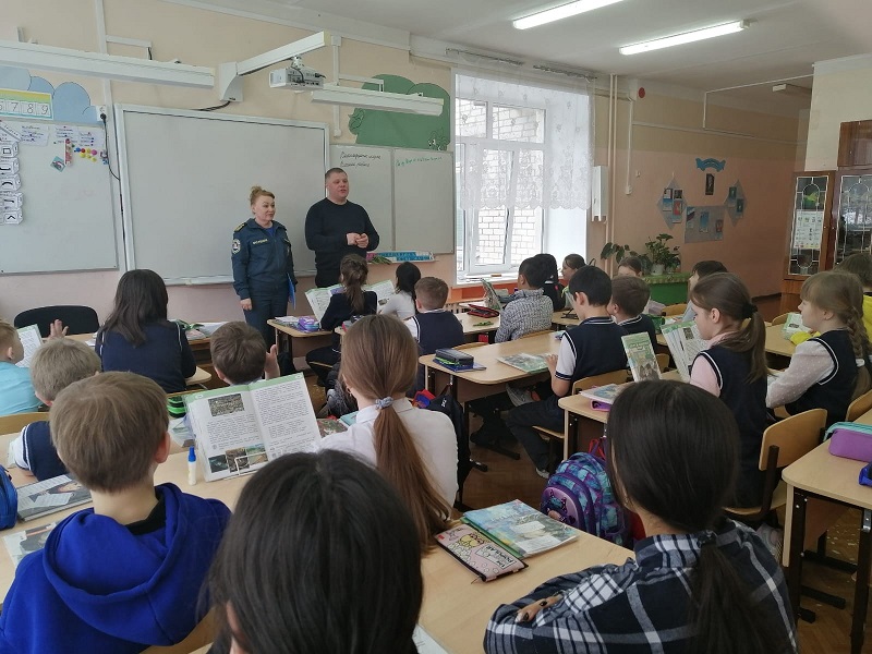 Впереди у юных шекснинцев каникулы.