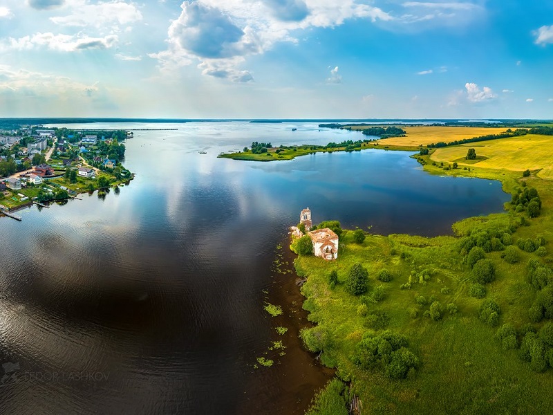 Шекснинское водохранилище.