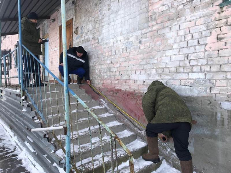 Военными коммунальщиками Вологодской области проводятся весенние осмотры. Военными коммунальщиками Вологодской области проводятся весенние осмотры.