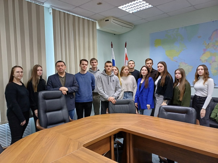 Вологодский Роскадастр провел день открытых дверей для студентов ВоГУ. Вологодский Роскадастр провел день открытых дверей для студентов ВоГУ.